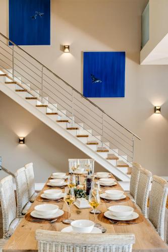 2bed Apt 5min Walk From Camps Bay Central Escape - image 6