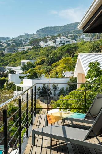 2bed Apt 5min Walk From Camps Bay Central Escape - image 9