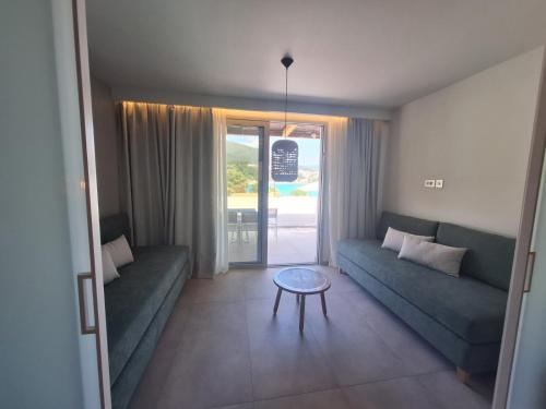 Alboro seaside suites - image 2