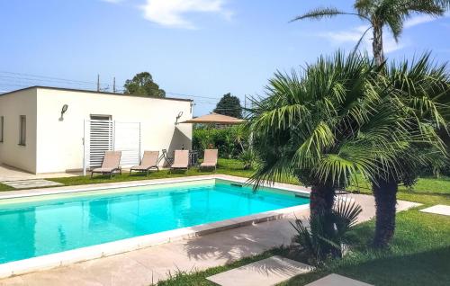 Lovely Home In Torrenova gîte à louer La Rocca