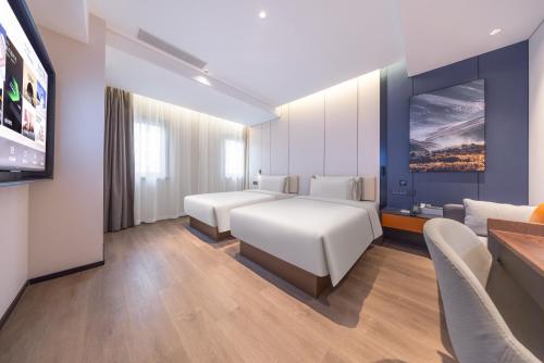Atour Hotel Chengdu Sichuan University North Kehua Road - image 3