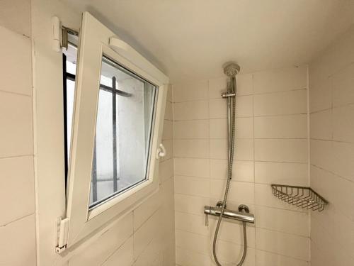 202419 - Elegant apartment for 6 people in the Montorgueil area - image 10