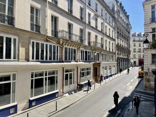 202419 - Elegant apartment for 6 people in the Montorgueil area - image 14