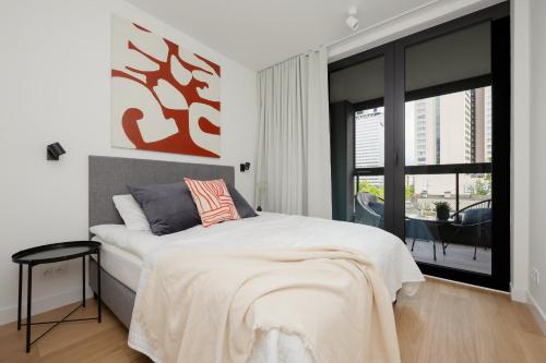 Luxury Apartment with Balcony & Air Conditioning in the Centre of Warsaw by Renters Prestige, Warsaw (photo 2)