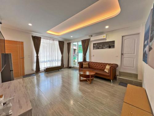 ภูไอยรา รีสอร์ท (Phuiyara Resort) in เมืองนครนายก