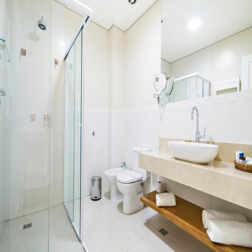 Deluxe Double Room image 4