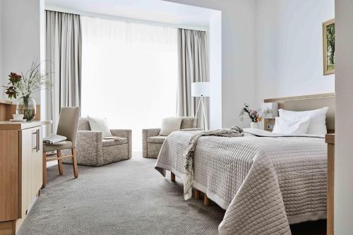 Hotel Binzer Hof - image 2