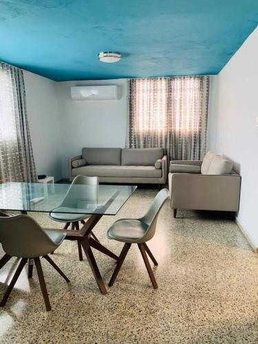 7BR Luxurious Home in Karolina