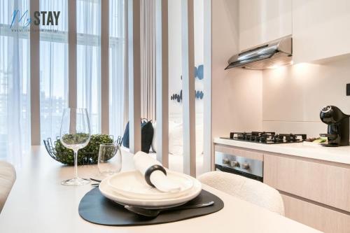 Luxurious Spacious Studio - image 11