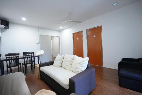 Aimelia guest house by G traveler in Kota Damansara