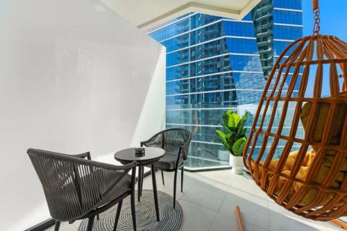 Luxe Studio Loft Type - Canal View - Fully Furnished - image 8