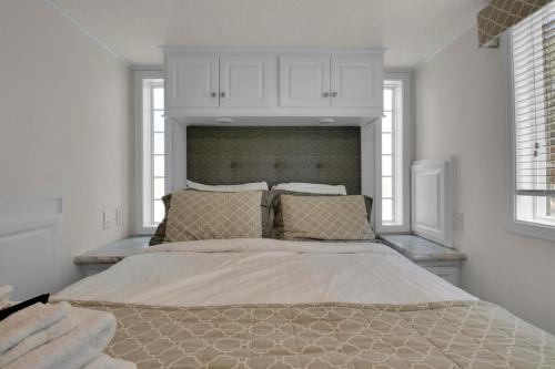 1BR Model Home with Loft in Pigeon Forge, USA