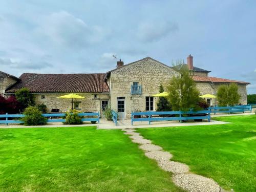 L'ancienne cave in ปัวเตียร์ ฟูตูโรสโคป