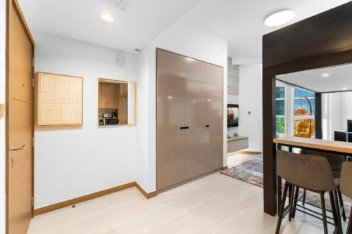 Loft-Style Studio - Canal View - Fully Furnished - Near Dubai Mall - Burj Khalifa - image 12