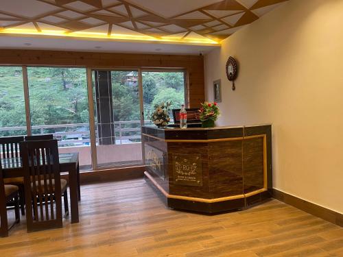 Lobby, Rock & Green Hotel, Mahandri in Shogran