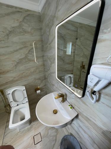 Two-Bedroom Standard Apartment image 2