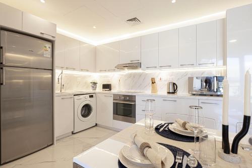 Luxe 2-Bedroom In Heart Of Dubai Marina, Dubaj (zdjęcie 3)