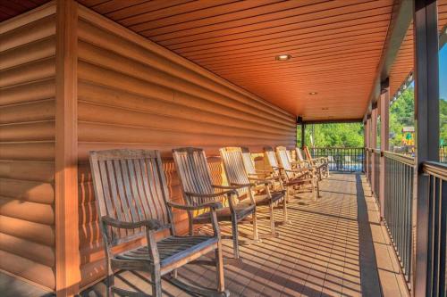 Studio Cabin with Loft near Smoky Mountains, Pigeon Forge (foto 3)