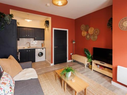 Dotări, Upper Eastside Boutique - Lush bed & Fab location in Wilgar Park Area