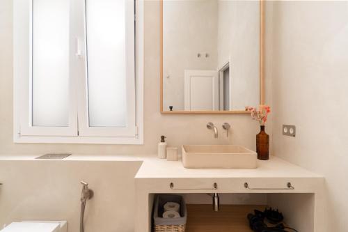 Three-Bedroom Apartment with Terrace image 10