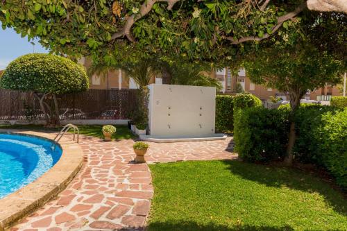Sunbay Casablanca Apartment Javea Arenal by Rock Rentals - image 2