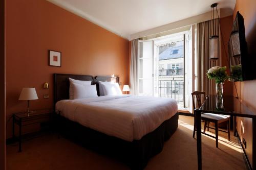 1 king bed, 2 twin beds