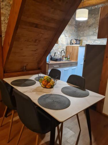 Kamena kuća Goranci (Kamena kuca Goranci) in Dreznjak