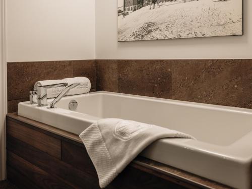 Luxurious ski-in ski-out condo in Saint-Sauveur in เซนต์-ซอเวียร์ (QC)