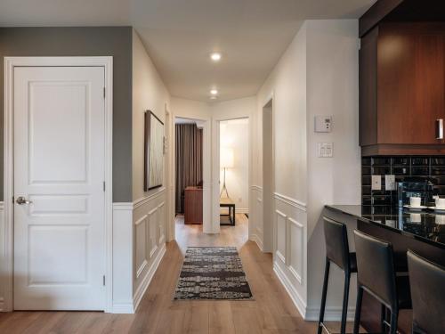 Luxurious ski-in ski-out condo in Saint-Sauveur in เซนต์-ซอเวียร์ (QC)