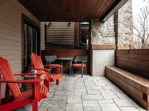 Luxurious ski-in ski-out condo in Saint-Sauveur in เซนต์-ซอเวียร์ (QC)