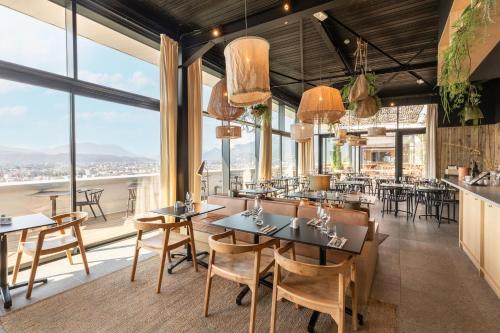 The Babel Community Hôtel - Grenoble Bastille (The Babel Community Hotel - Grenoble Bastille) in 市中心區