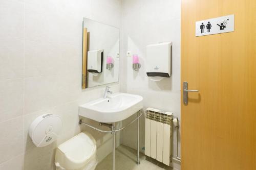 Hostal Conde Güell - image 11