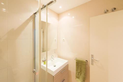 Hostal Conde Güell - image 7