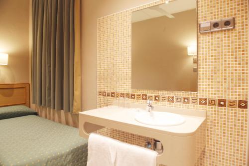 ホスタル ヌエヴォ コロン