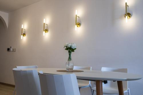 GuestHost - Sliema Breeze & Patio Comfort, Sliema (zdjęcie 8)