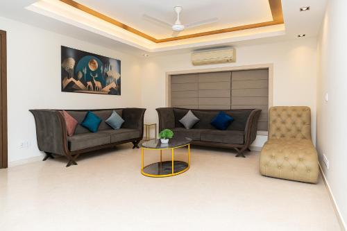 Elan Royale by JadeCaps-Nr Birla Mandir-AC-Wi-Fi
