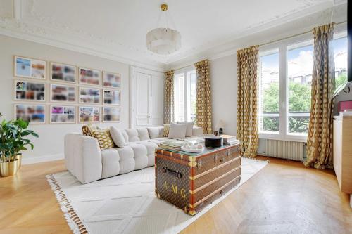 Elegant Apt 2BDR Arc de Triomphe Champs-Élysées