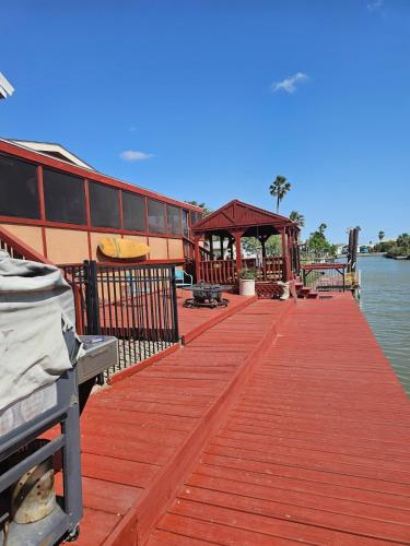 Huge 3k SQ FT Waterfront Home