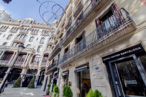 BARCELONA, SPAIN - DECEMBER 8: View Of Paseo De Gracia Shopping Street,  Barcelona On December 8, 2014. Barcelona Is The Capital Of Catalonia And  Second Largest City Of Spain. Stock Photo, Picture