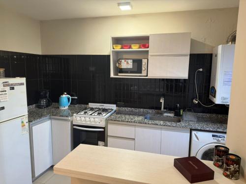 One-Bedroom Apartment image 5
