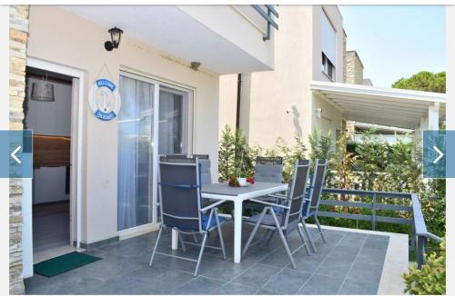 Villa DUA in Fushë-Draçi