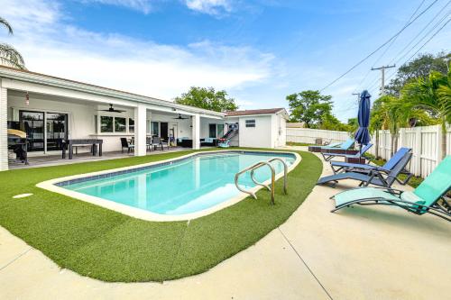 Outdoor Oasis with Games Sleek Hollywood Home!