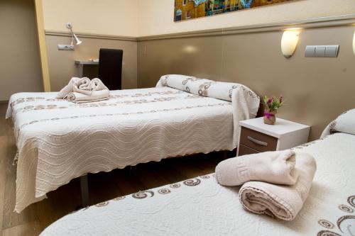 Hostal Barcelona - image 14