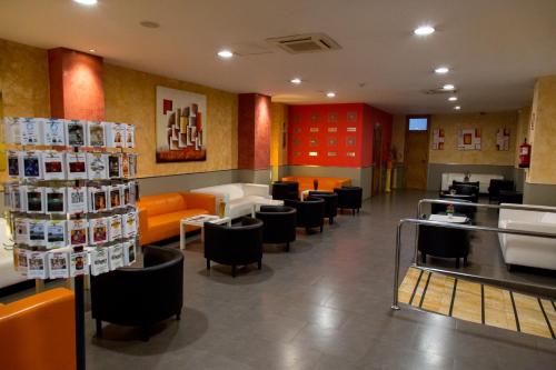 Hostal Barcelona - image 11