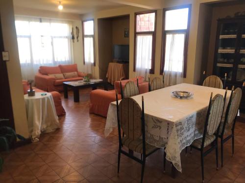 Hermoso y Céntrico Departamento (Hermoso y Centrico Departamento) in Tarija