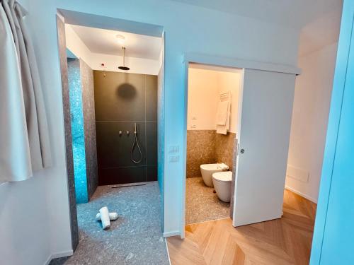 Suite with Sea View image 5