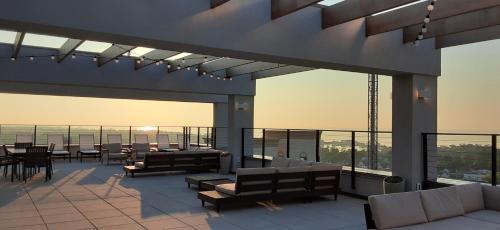 Erkély/terasz, Apt Close to Downtown with Gym in New Rochelle (New York)