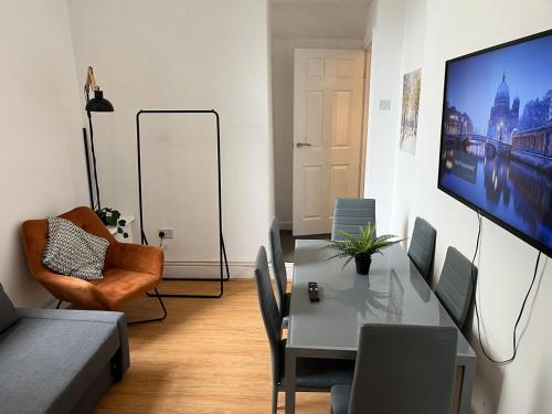 Cozy Apartment, Parking, Wi-Fi, Sleeps 5, Liverpool (fotografie 8)