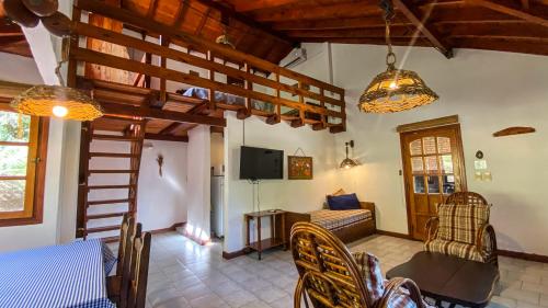2 bedrooms, 5 beds