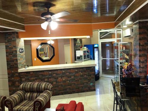 לובי, Hotel Guest House Inn in סן פדרו סולה